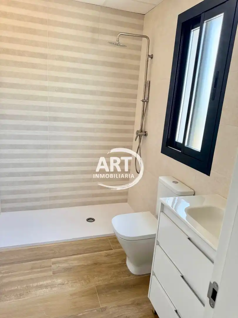 Baño de Casa o chalet en venta en San Antonio de Benagéber con Aire acondicionado, Jardín privado y Terraza