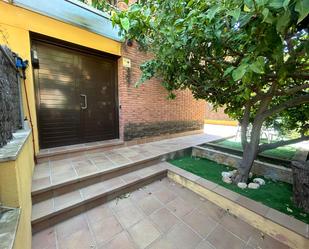 Exterior view of House or chalet for sale in Sant Vicenç de Montalt  with Air Conditioner and Terrace