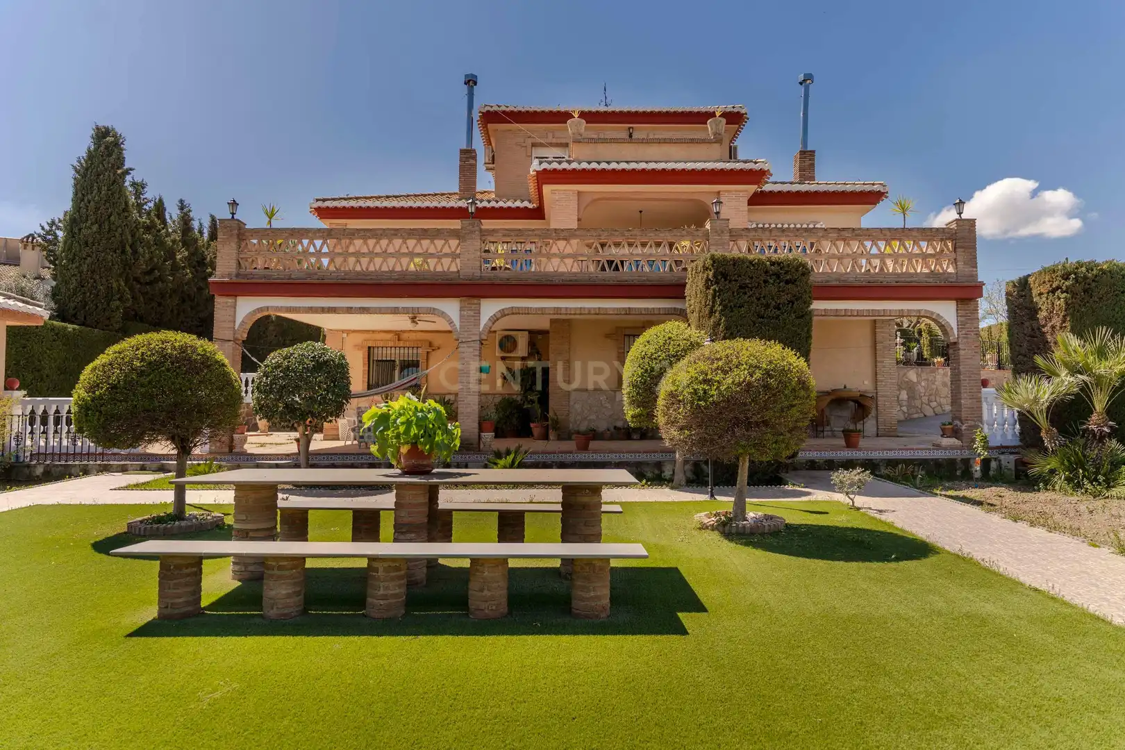 Vista exterior de Casa o chalet en venta en Las Gabias con Jardín privado, Trastero y Piscina