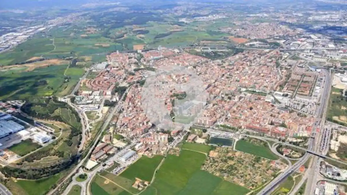 Vista exterior de Local en venda en Mollet del Vallès