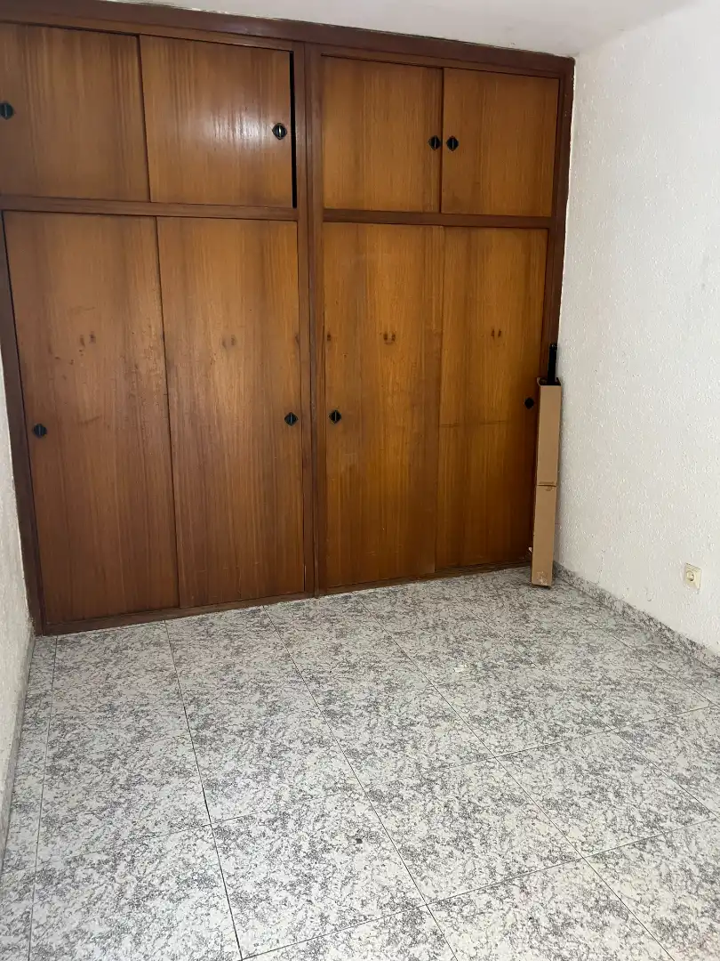Parking de Piso en venta en Badalona con Horno, Balcón y Alarma