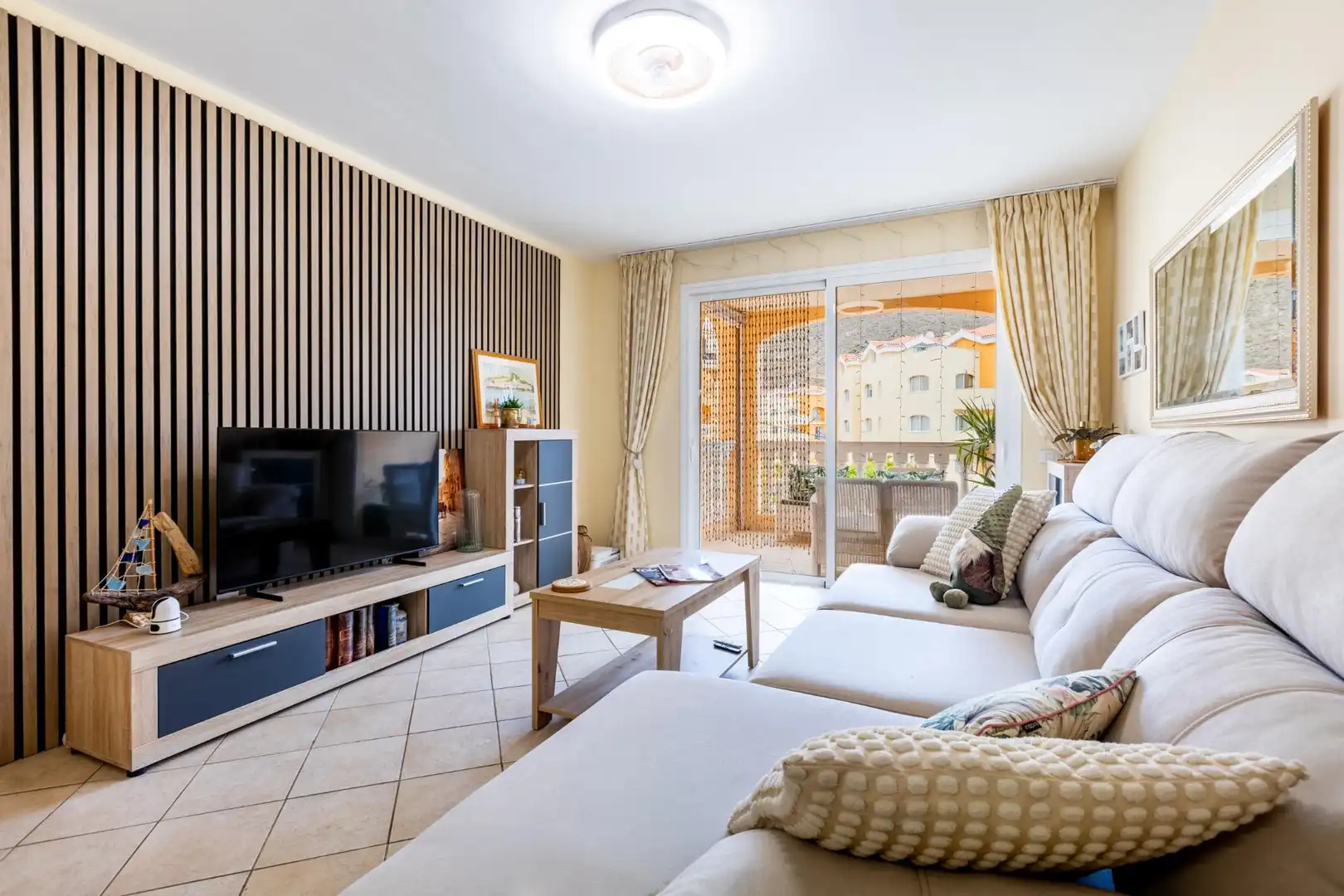 Apartment with pool for sale in Los Cristianos, imagen 13