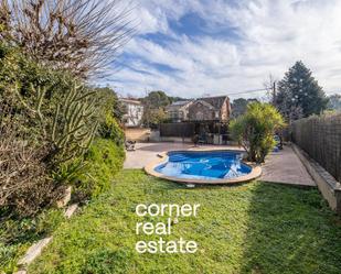 Exterior view of House or chalet for sale in Sant Cugat del Vallès  with Heating, Private garden and Terrace