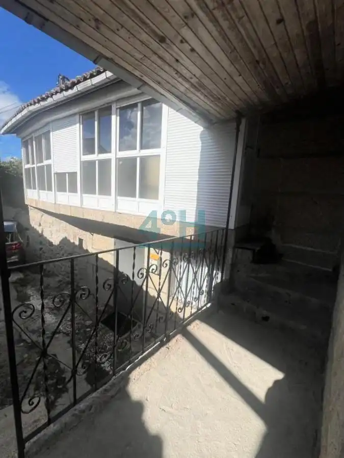 Vista exterior de Casa o xalet en venda en Coles amb Calefacció, Jardí privat i Traster