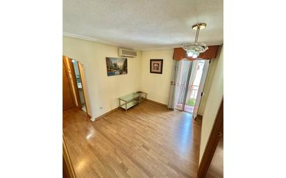 Bedroom of Flat for sale in  Madrid Capital  with Air Conditioner, Terrace and Balcony