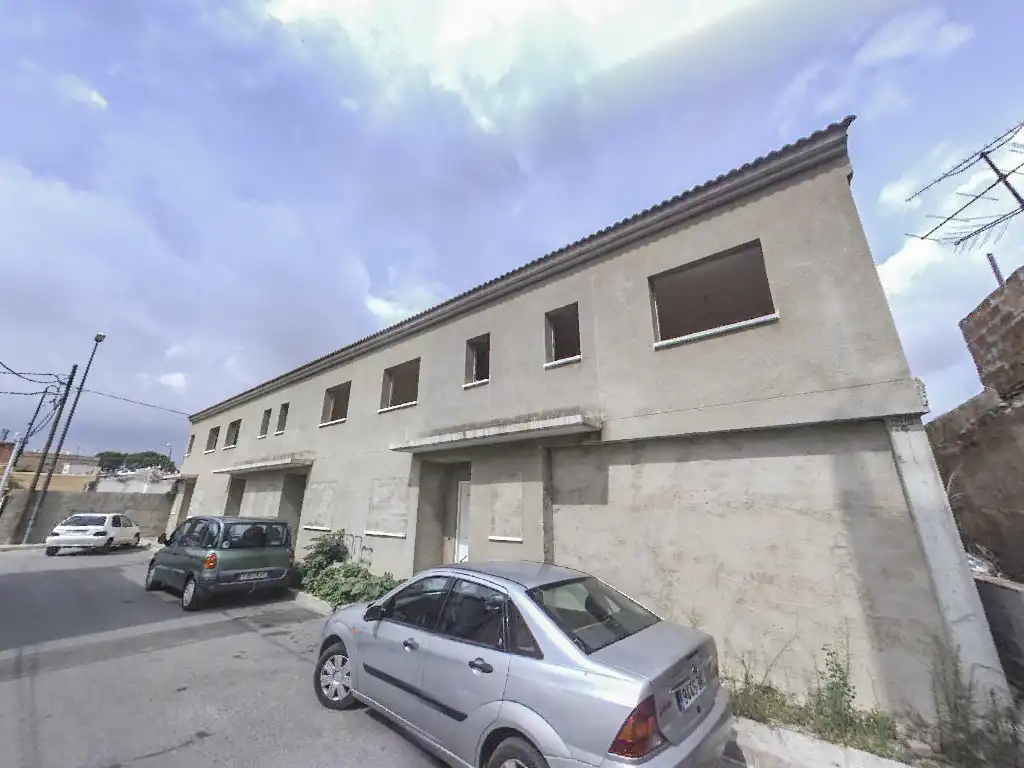 Buildings for sale in C/ Pont, Ponent