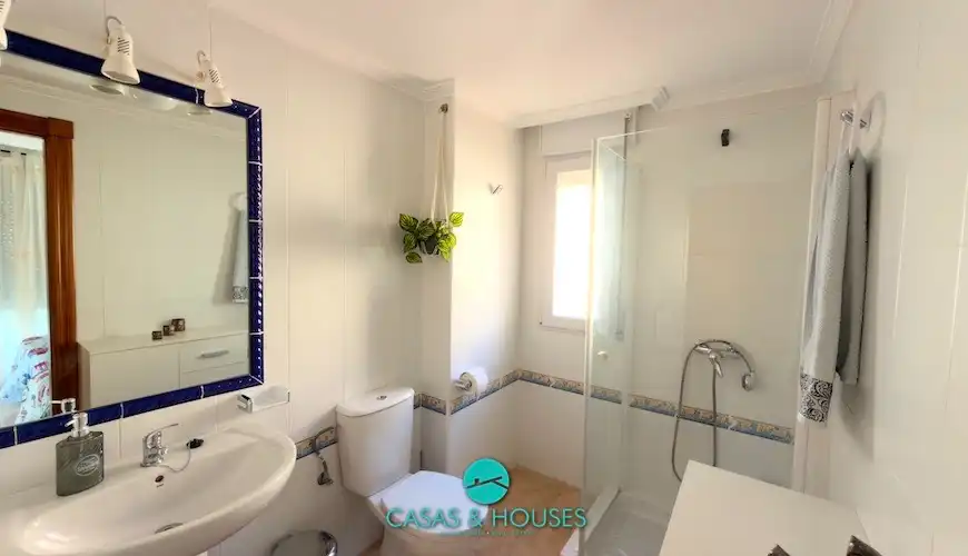 Bathroom of Detached homes for sale in La Manga del Mar Menor  with Air Conditioner, Heating and Private garden