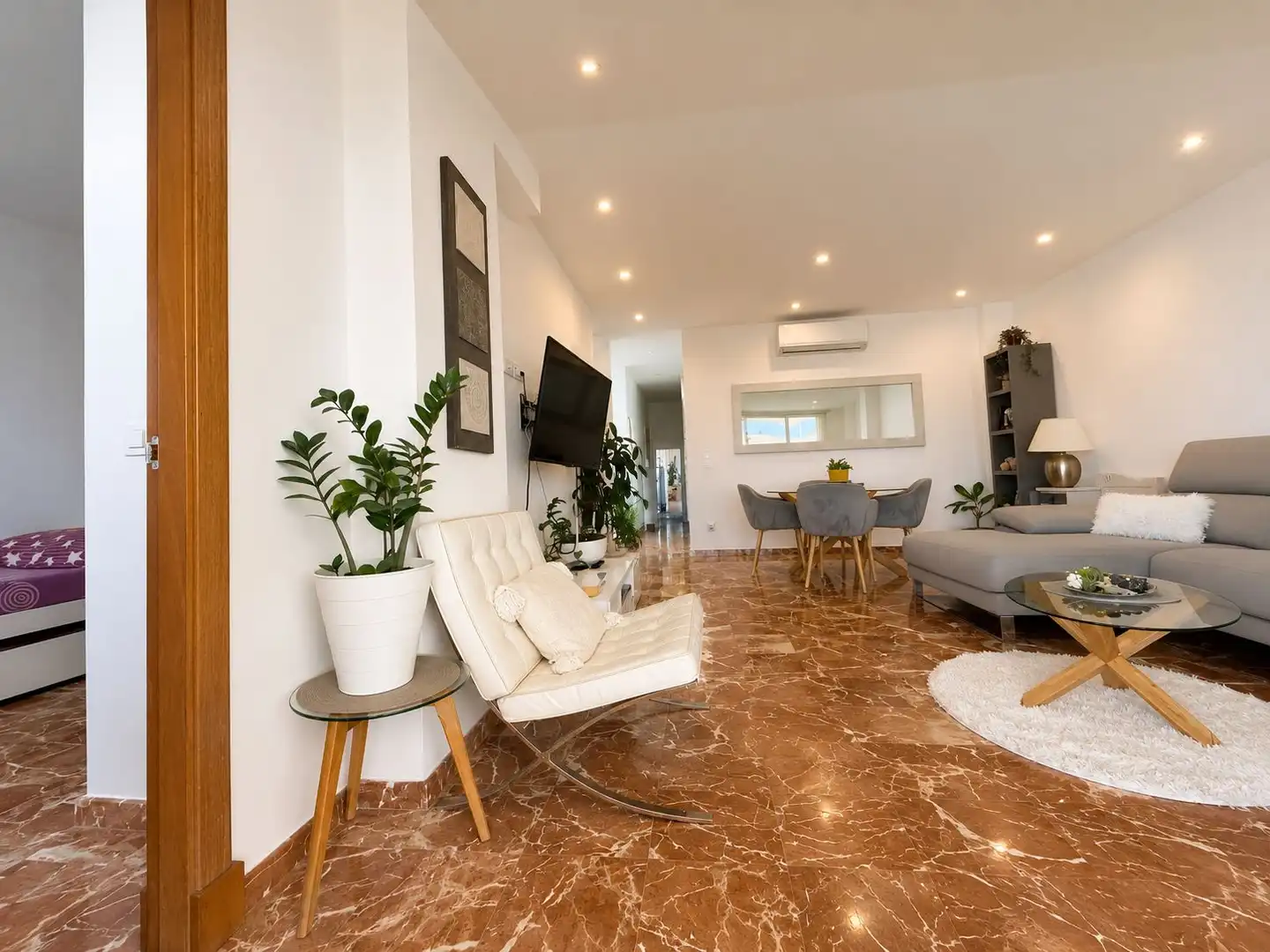 Sala d'estar de Dúplex en venda en Ciutadella de Menorca amb Aire condicionat, Calefacció i Jardí privat