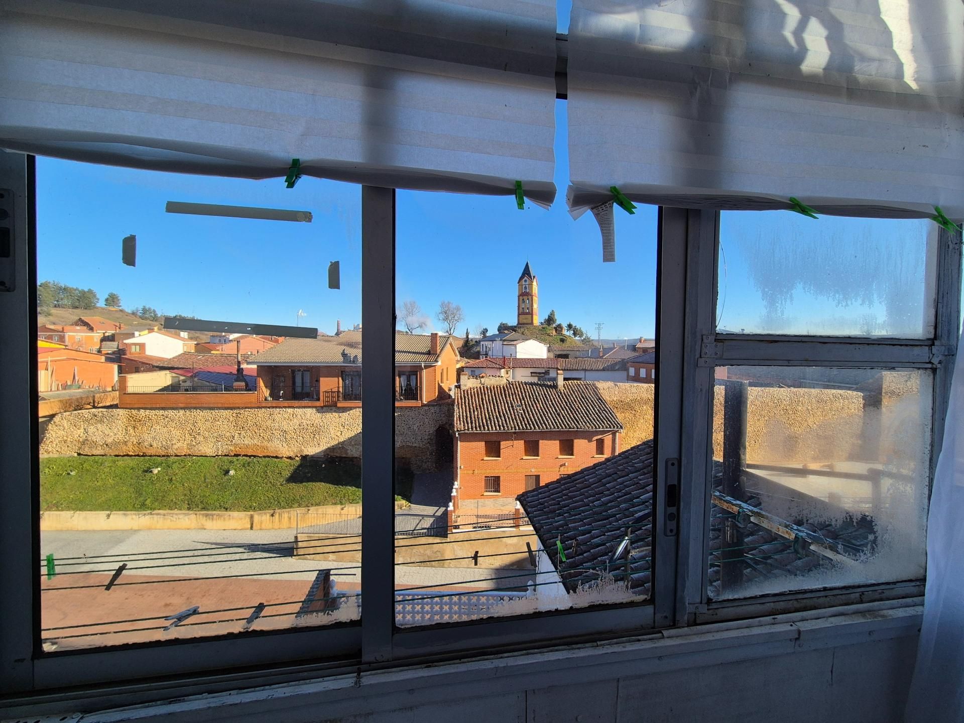 Exterior view of Flat for sale in Almanza  with Heating, Terrace and Balcony