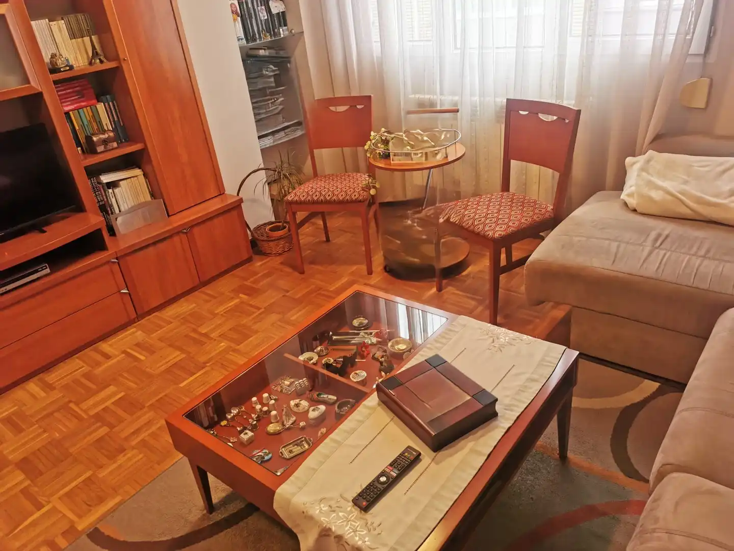 Sala de estar de Piso en venta en Gijón  con Calefacción, Parquet y Trastero