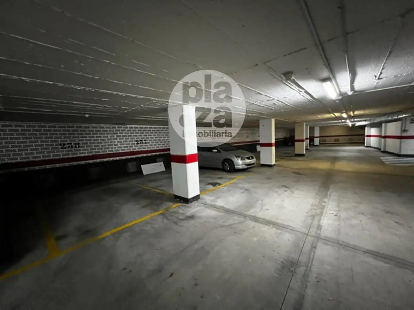 Aparcament de Pis en venda en Burgos amb Calefacció i Moblat