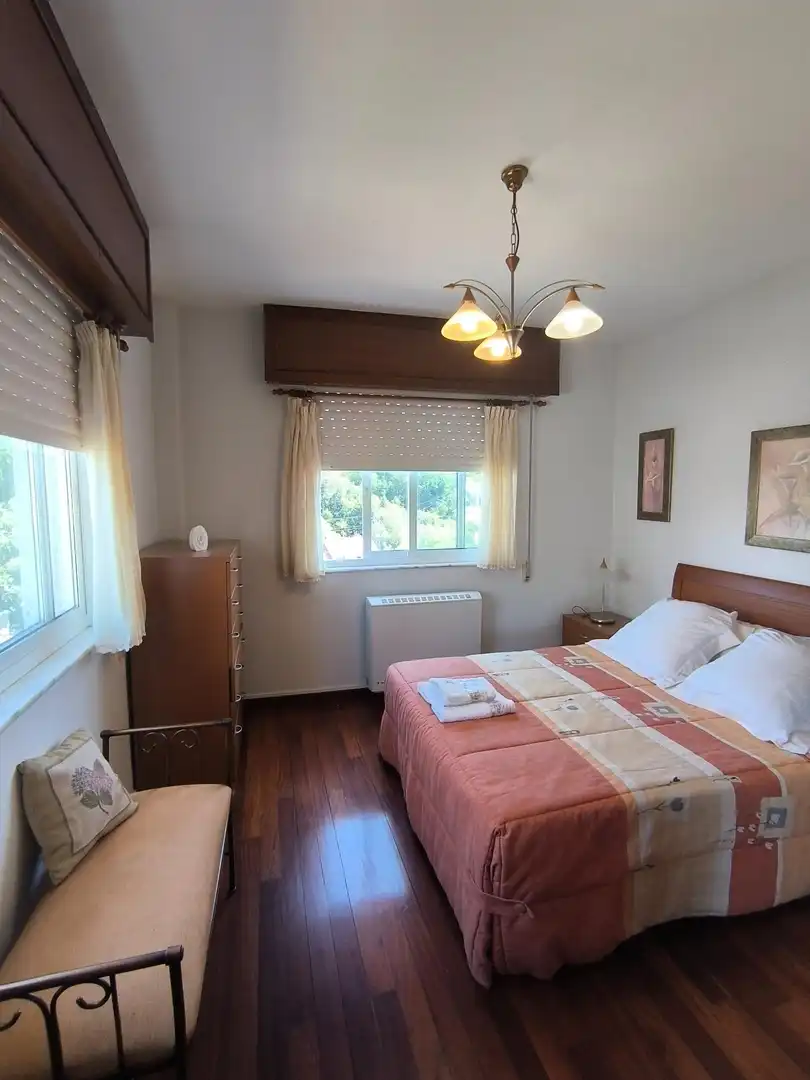 Habitación de Casa o chalet en venta en Santiago de Compostela  con Calefacción y Amueblado