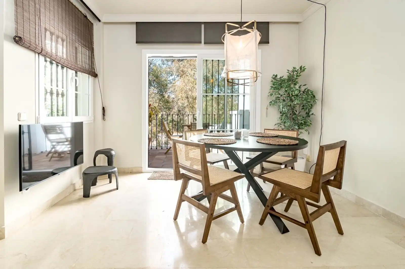 Comedor de Ático en venta en Marbella con Aire acondicionado, Amueblado y Piscina comunitaria