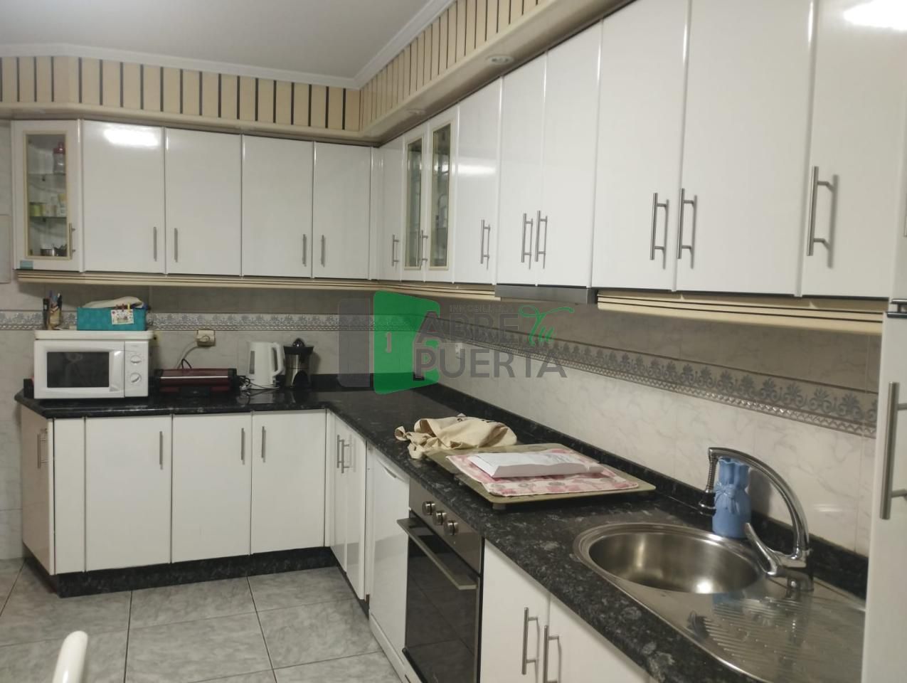 Kitchen of Flat for sale in Ourense Capital   with Heating, Parquet flooring and Terrace