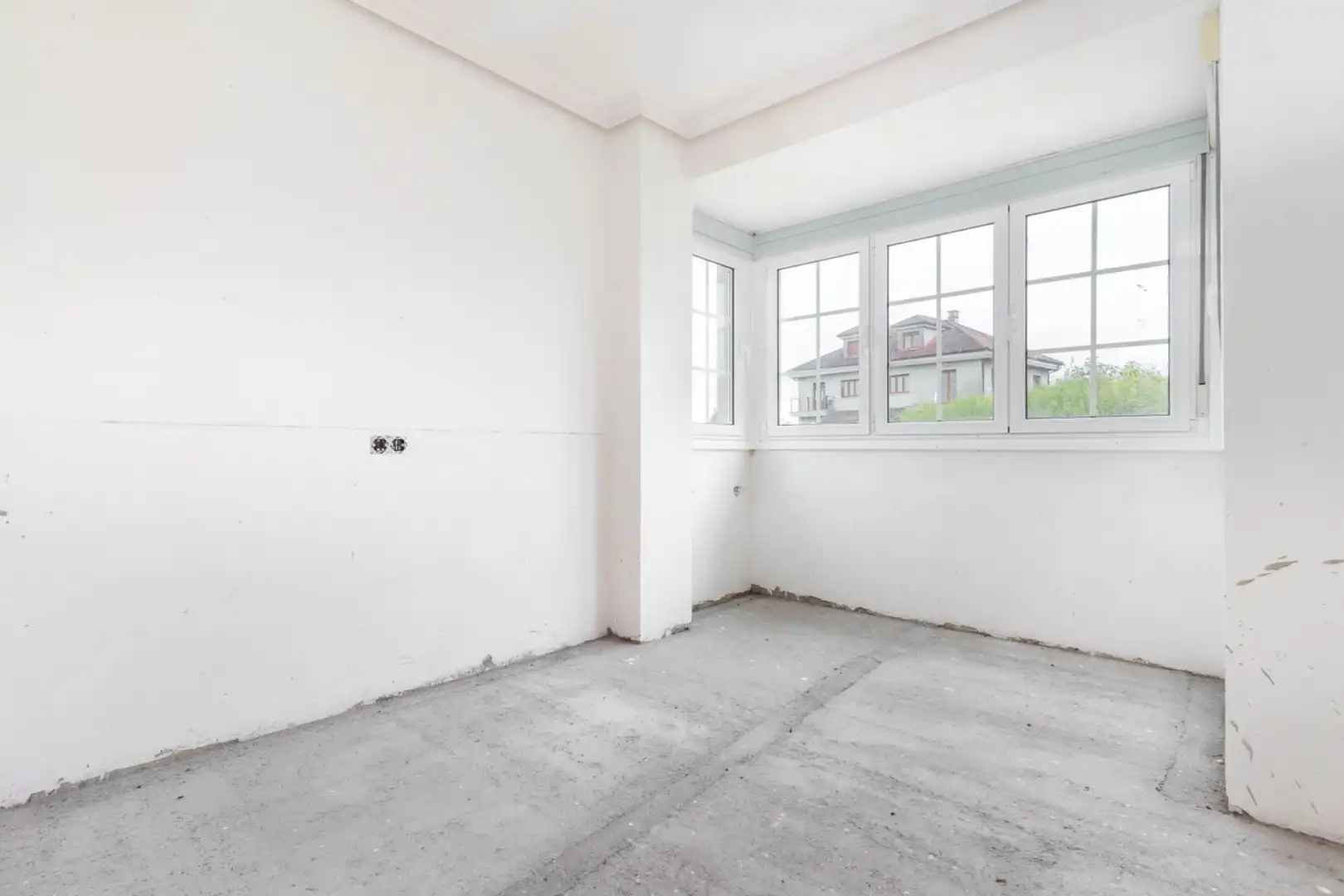 Casa o xalet en venda en Oviedo  amb Jardí privat, Terrassa i Balcó