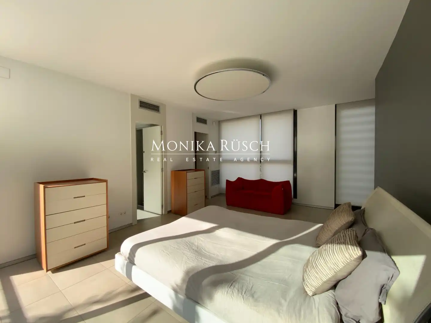 Dormitori de Casa o xalet en venda en Sant Cugat del Vallès amb Aire condicionat, Calefacció i Jardí privat