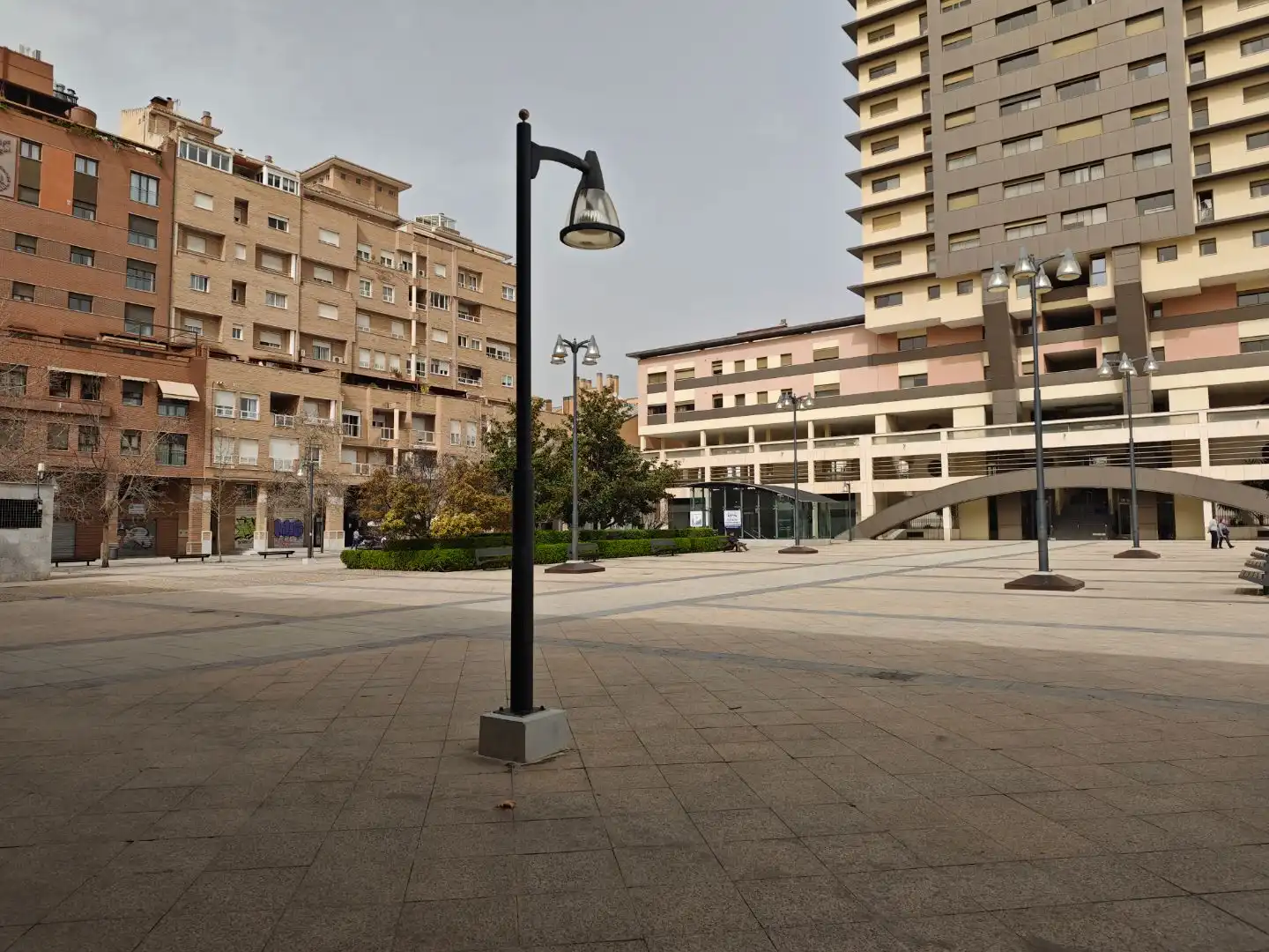 Vista exterior de Piso en venta en  Granada Capital con Aire acondicionado