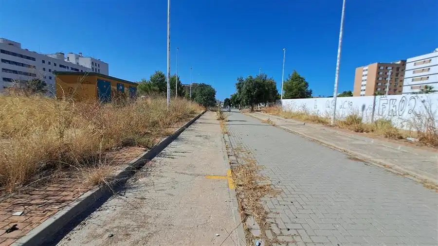 Residential land for sale in Calle Doctor Emilio Haya Prats 5, imagen 6