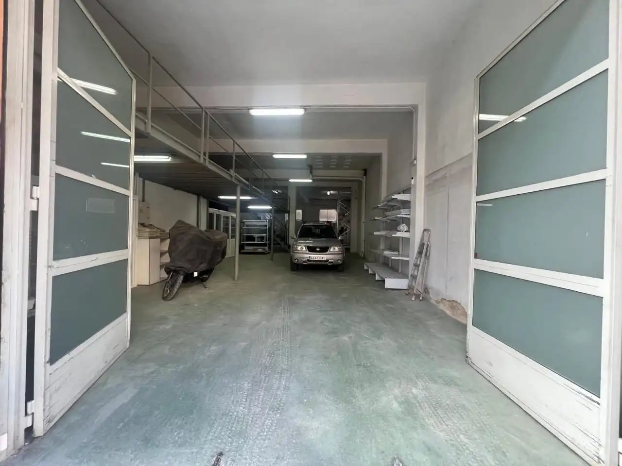 Commercial properties for sale in Avenida Avenida de portugal, 123, A Carballeira