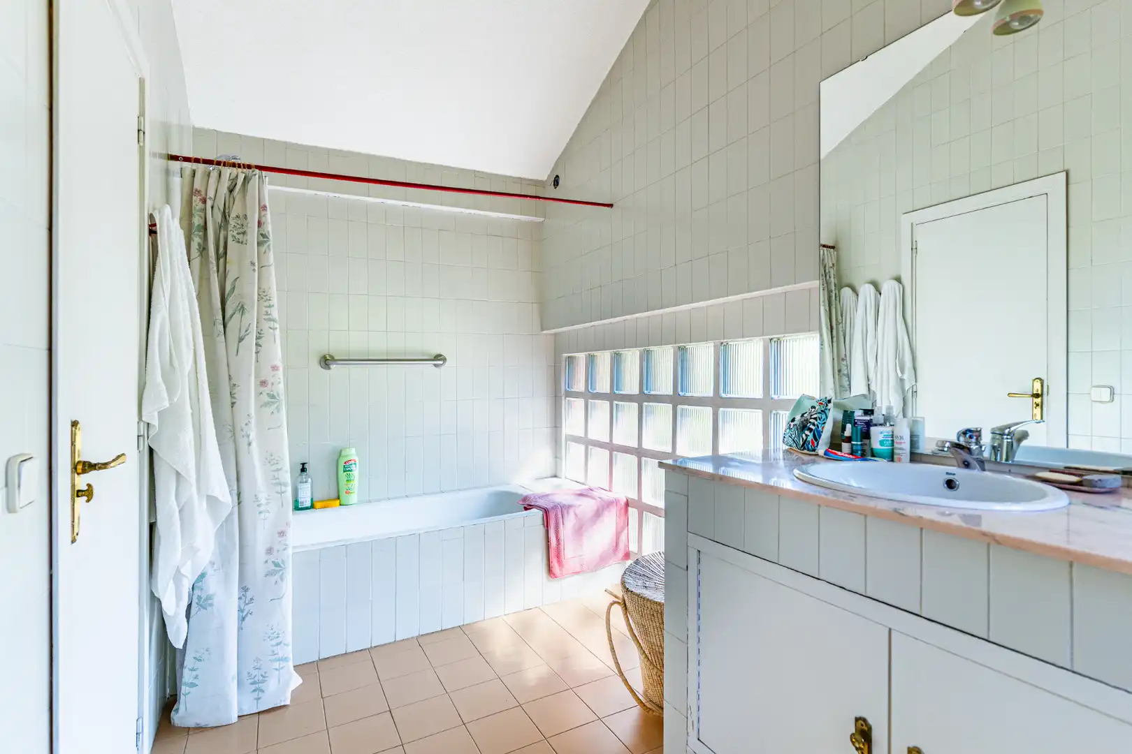 Bathroom of Houses for sale in Las Rozas de Madrid  with Heating and Private garden