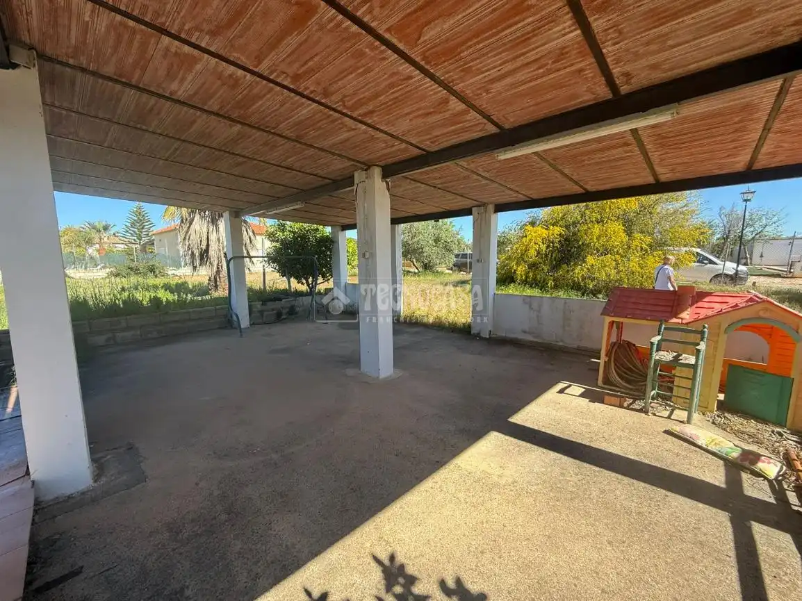 Finca rústica en venta en Arahal con Aire acondicionado y Piscina