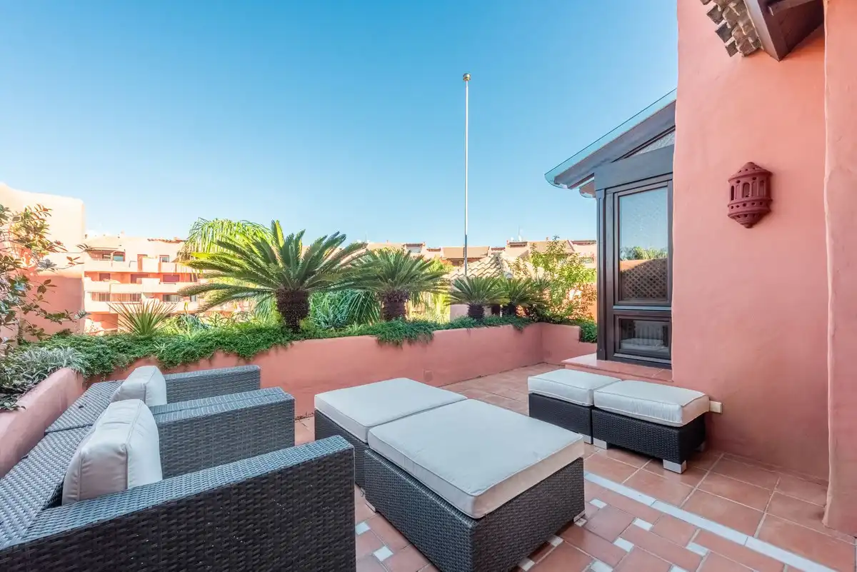 Penthouse with pool for sale in Selwo, imagen 12