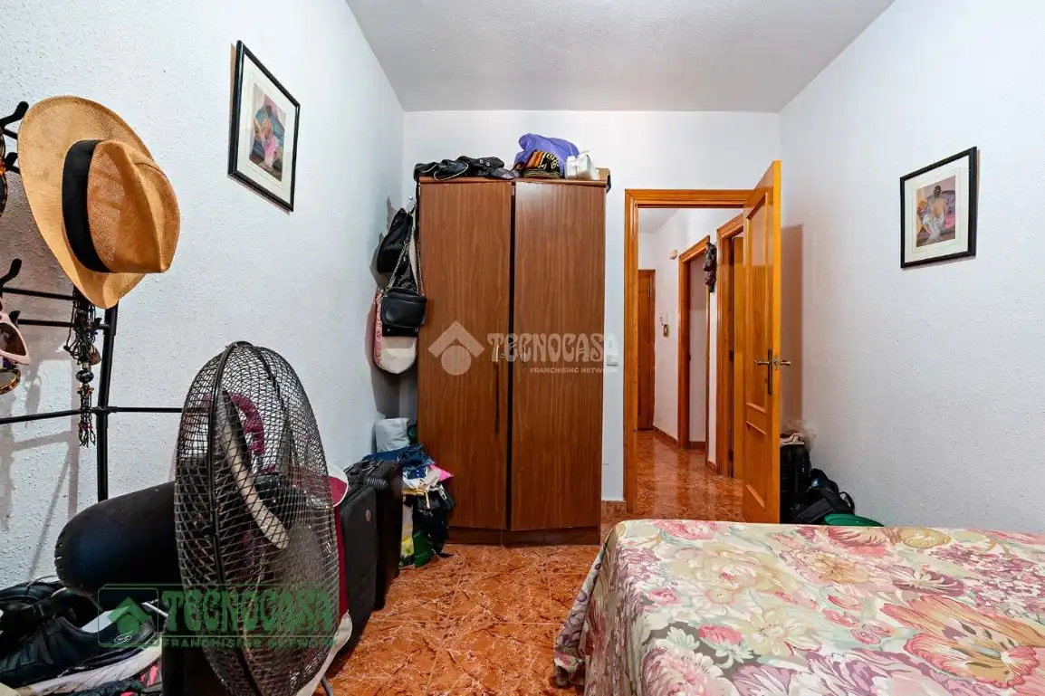 Dormitori de Casa adosada en venda en El Ejido amb Aire condicionat, Jardí privat i Moblat