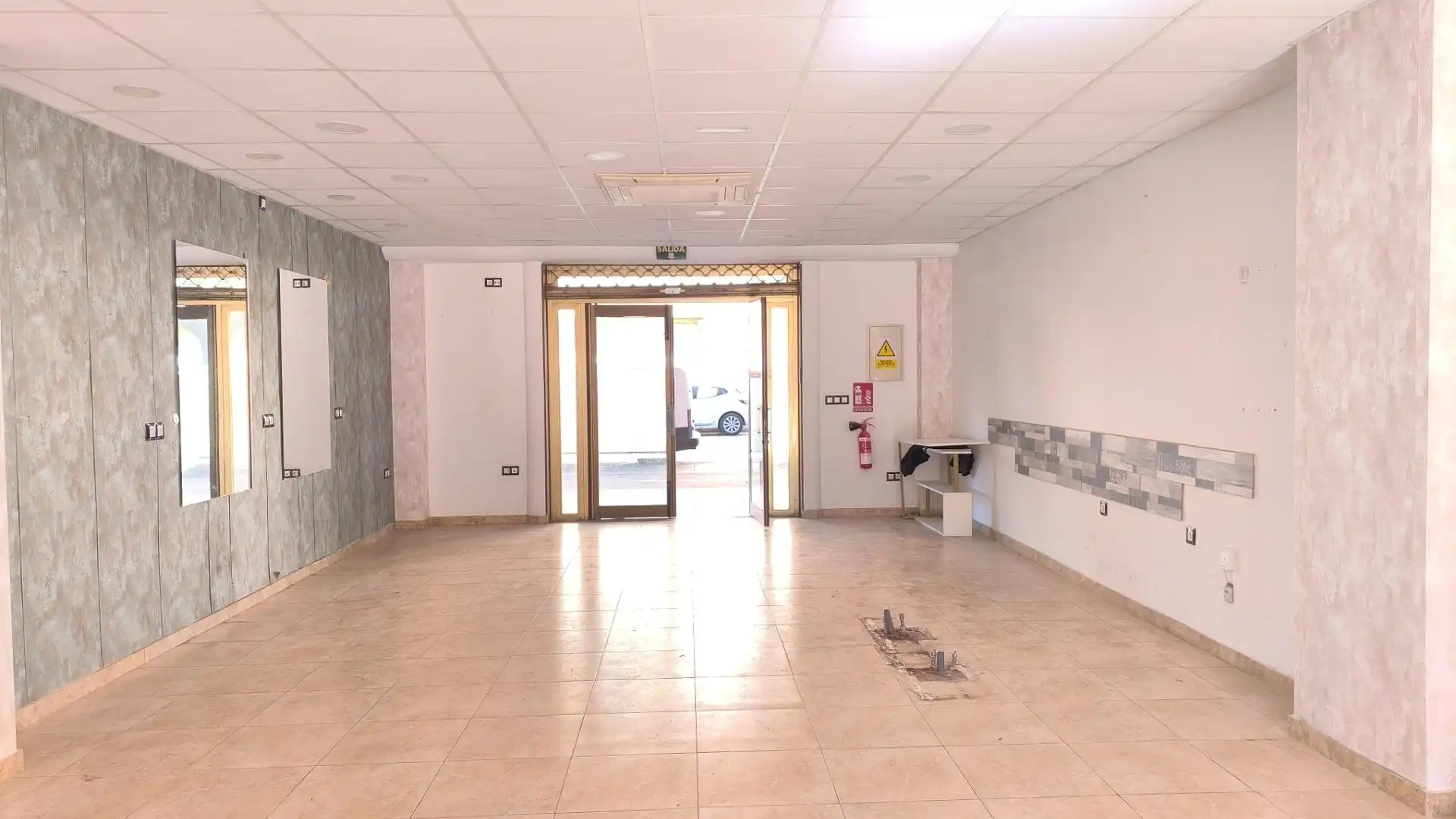 Geschaftsraum zur Miete in Almería, Almería