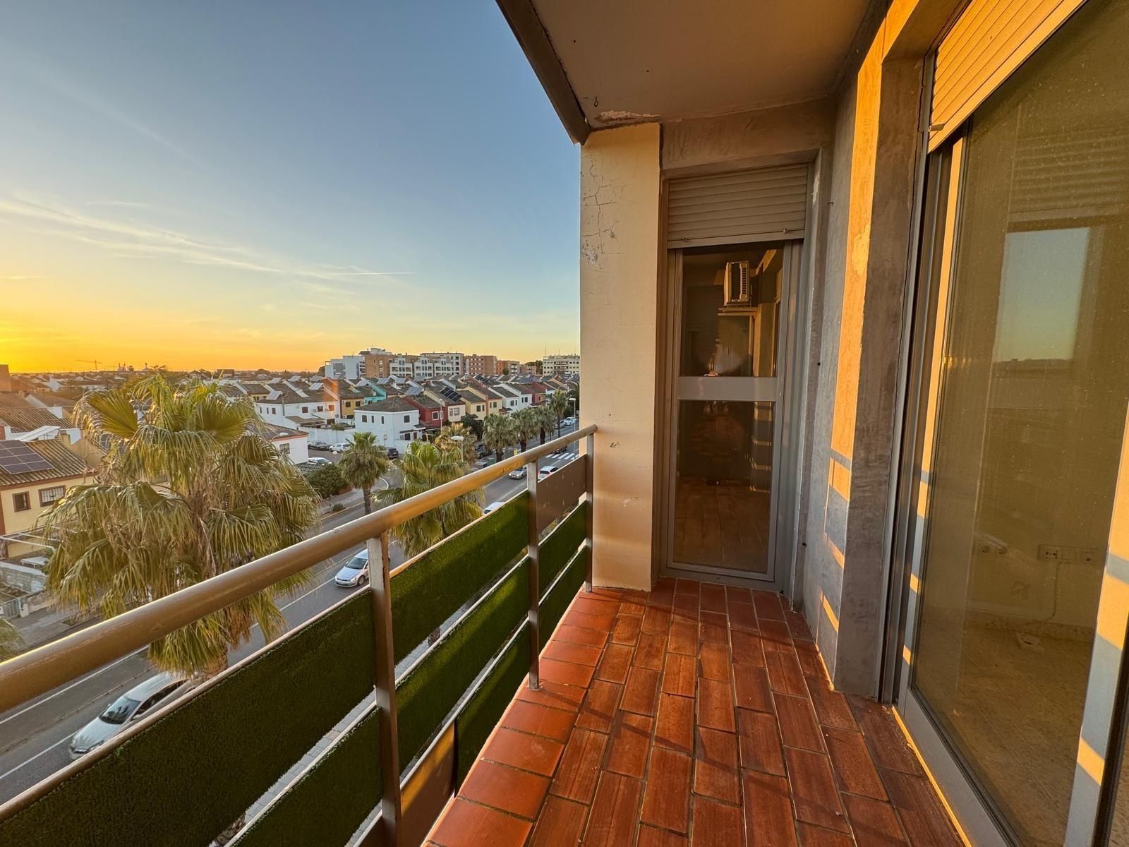 Terraza de Piso en venta en Mairena del Aljarafe con Jardín privado