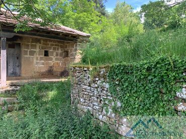 House for sale in Barrio Velascones