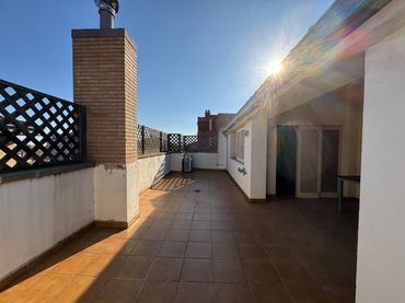 Duplex con balcone in vendita a Carrer OLIVA