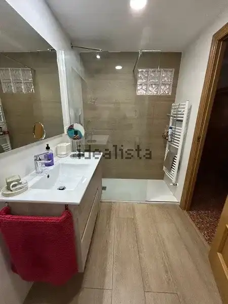 Baño de Piso en venta en Valencia con Aire acondicionado, Calefacción y Balcón