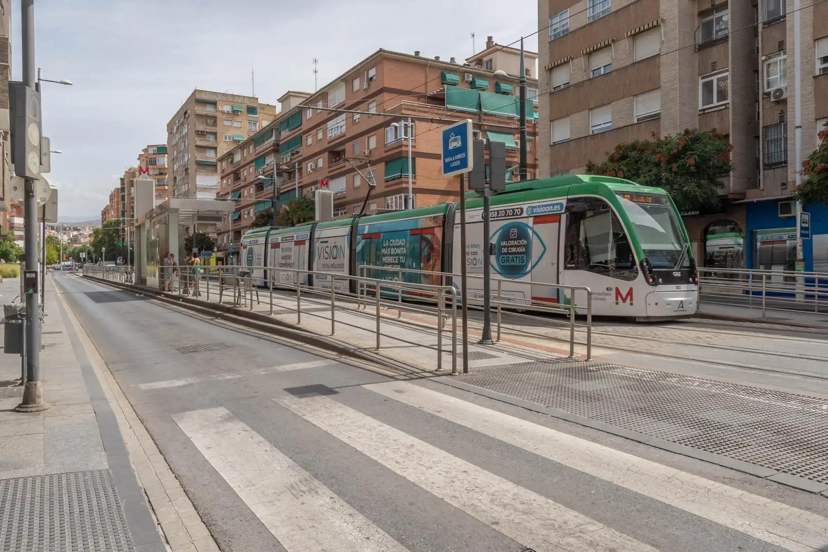 Vista exterior de Piso en venta en Granada con Aire acondicionado y Amueblado