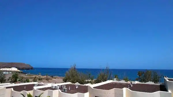Vista exterior de Casa o xalet en venda en Pájara amb Aire condicionat, Jardí privat i Terrassa