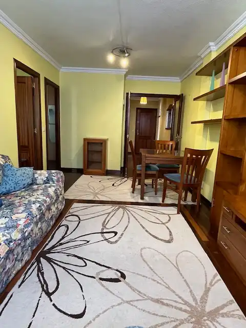 Comedor de Piso de alquiler en Santa Cruz de Bezana con Calefacción, Trastero y Amueblado