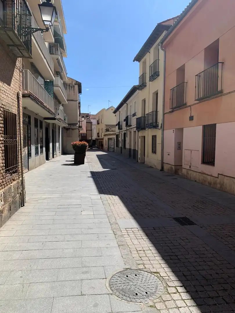 Vista exterior de Apartament en venda en Alcalá de Henares