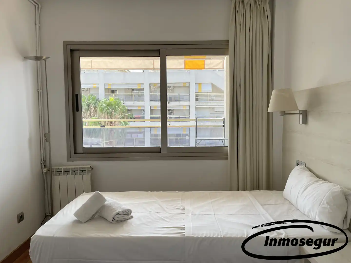 Habitación de Apartamento en venta en Salou con Aire acondicionado, Calefacción y Amueblado