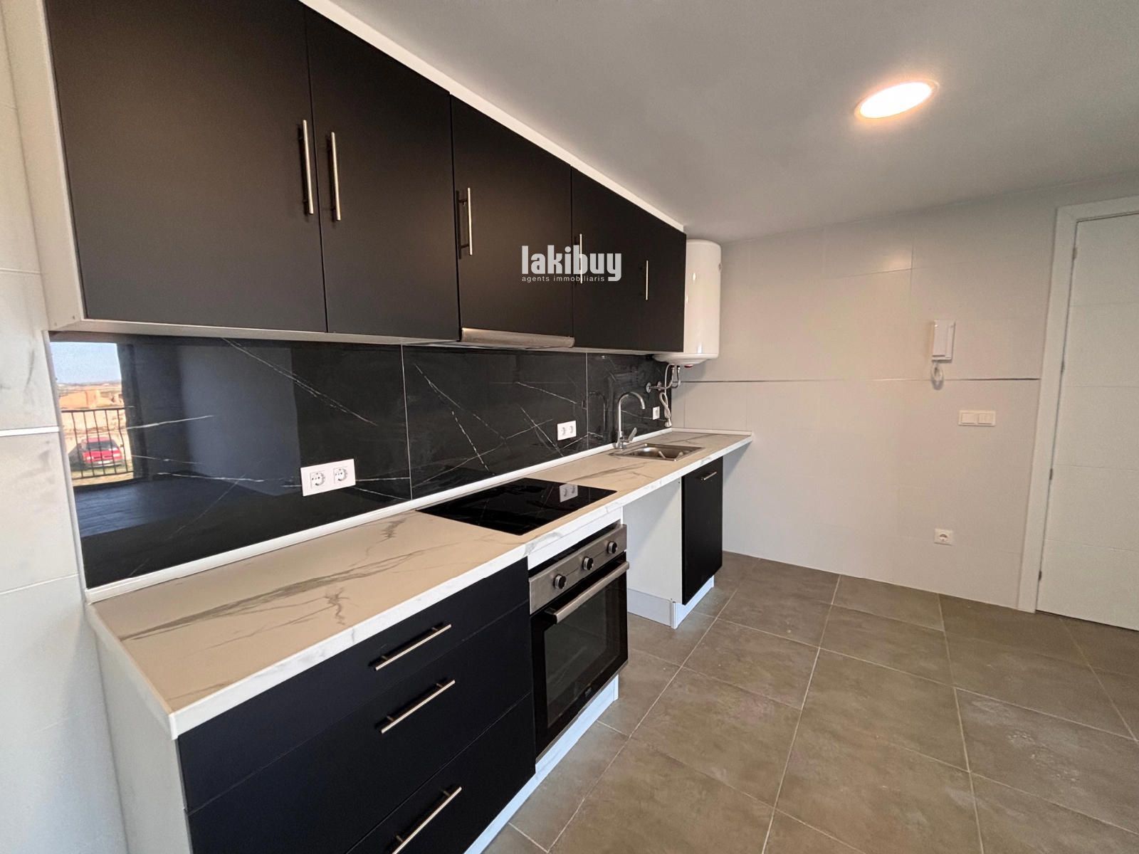 Kitchen of Flat for sale in La Fuliola  with Air Conditioner, Heating and Terrace