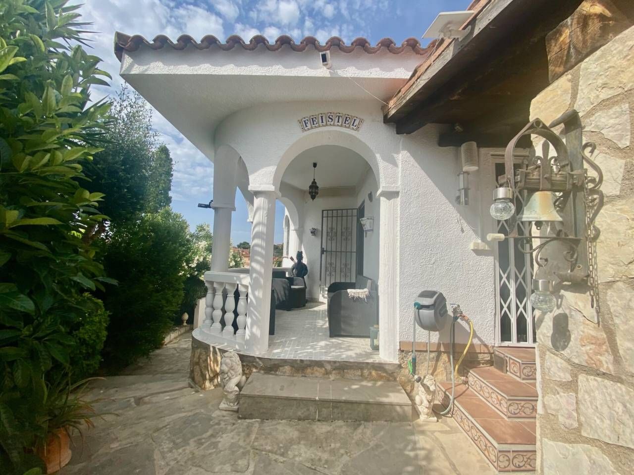 Casa o xalet en venda en Mont-roig del Camp amb Aire condicionat, Jardí privat i Moblat