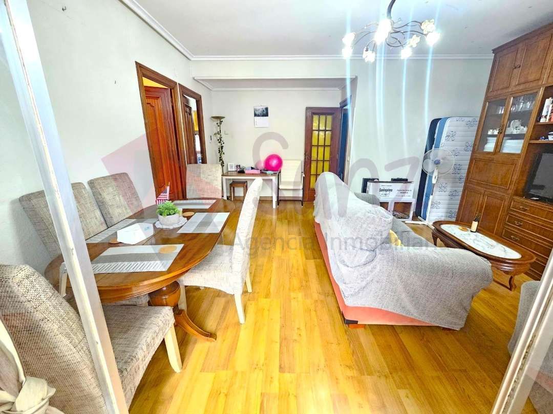 Living room of Flat for sale in  Logroño  with Heating, Terrace and Balcony
