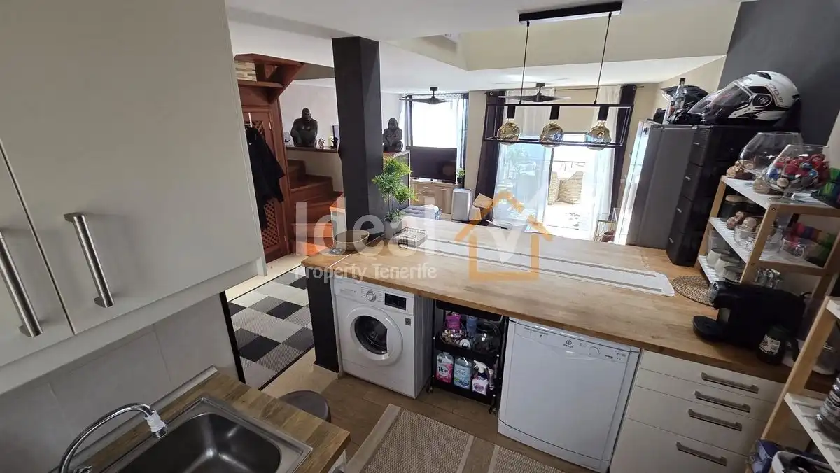 Cocina de Casa adosada en venta en Santiago del Teide con Terraza, Amueblado y Piscina comunitaria