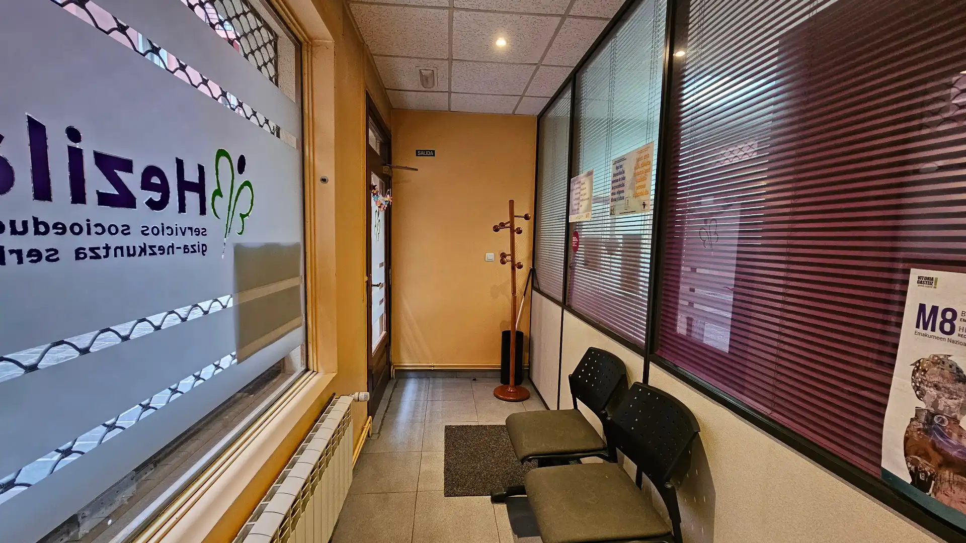 Local en venta en Vitoria - Gasteiz con Calefacción y Amueblado