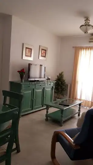 Sala d'estar de Pis de lloguer en Sevilla amb Aire condicionat, Terrassa i Moblat