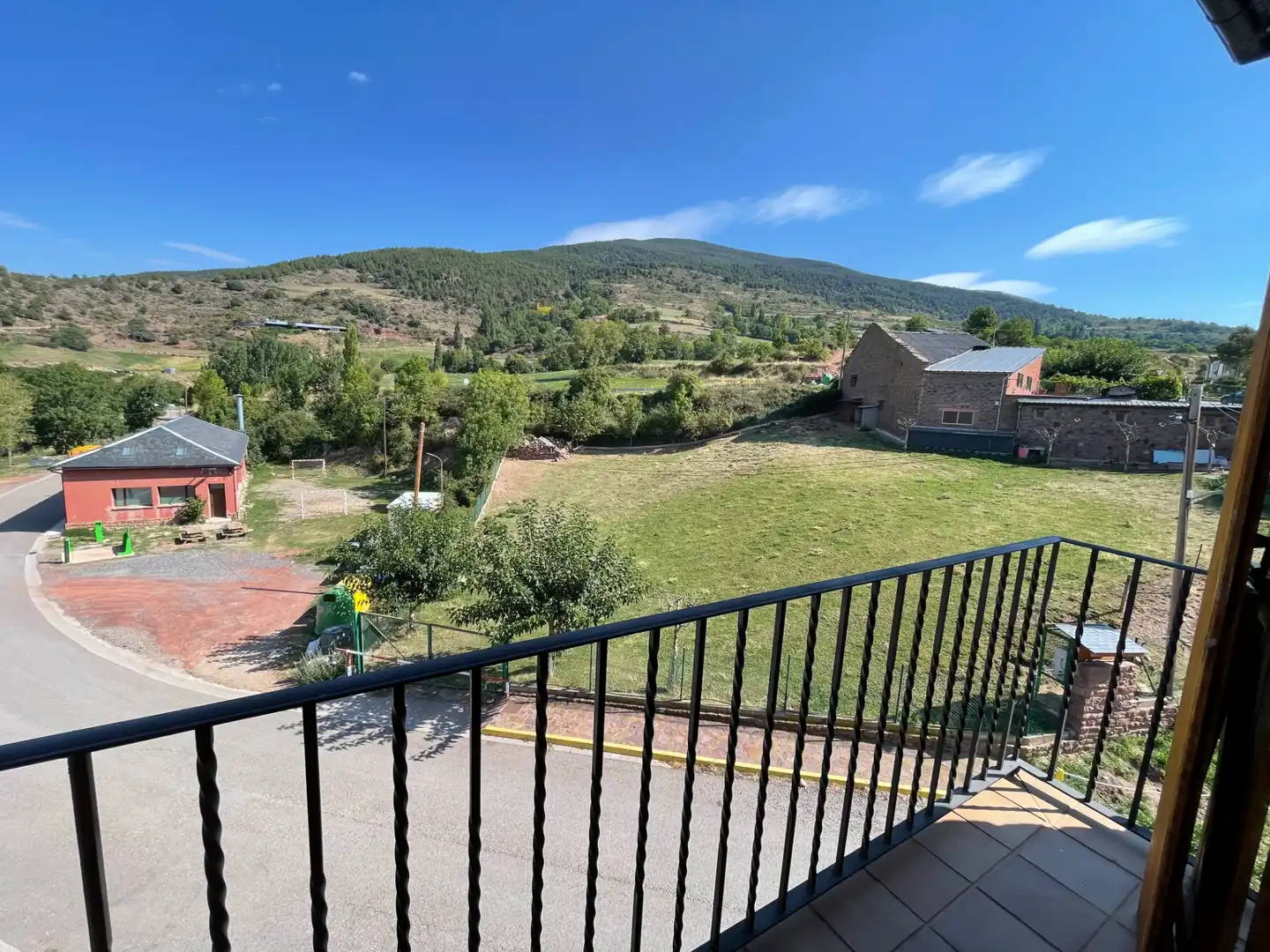 Apartament amb terrassa en venda a Carrer Unica; Vilamur 8, imagen 28