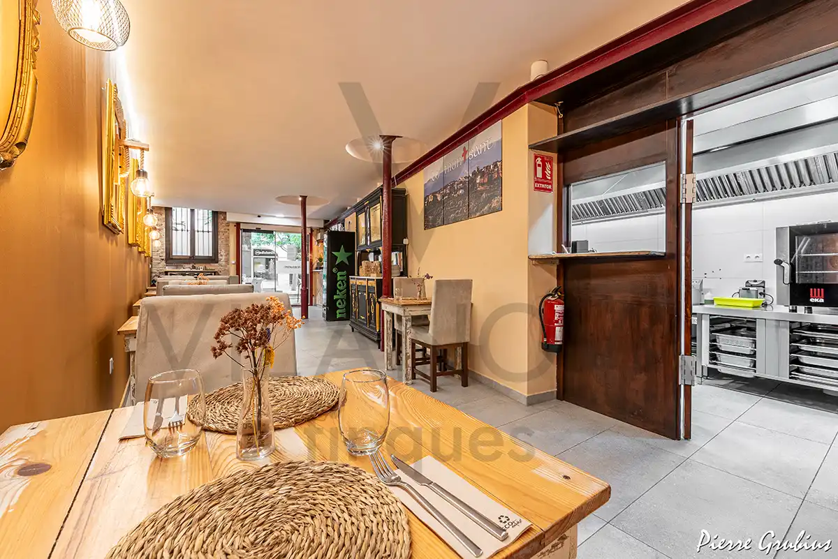 Commercial properties for rent in Falset  with Air Conditioner, Heating and Terrace