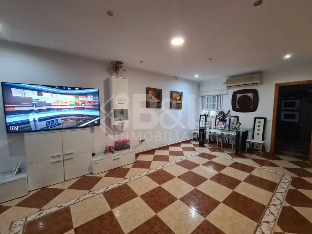 Houses for sale in Nuevo Parque - Los Rosales - Tráfico Pesado