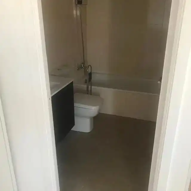 Baño de Ático en venta en Lleida con Aire acondicionado, Calefacción y Parquet