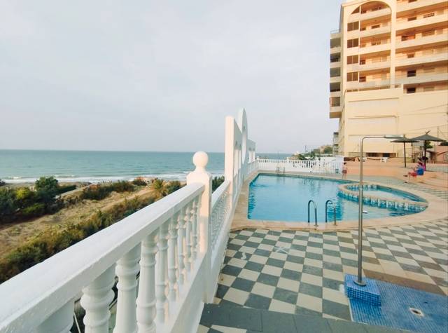 Casa adosada en Venta en El Faro