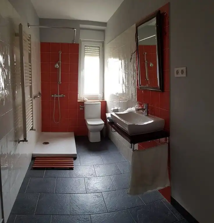 Bany de Pis en venda en Casalarreina amb Calefacció, Parquet i Terrassa