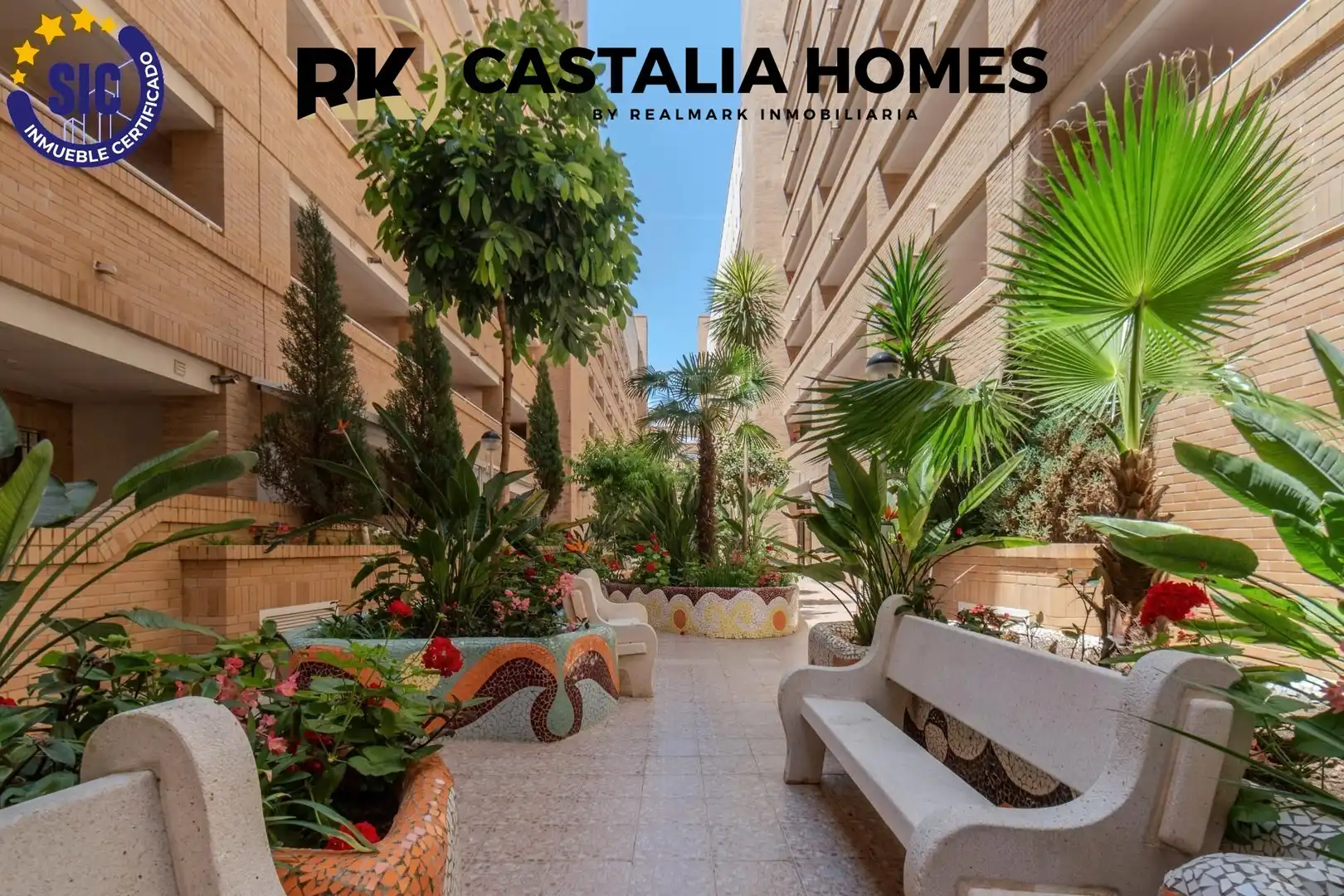 Vista exterior de Apartament en venda en Oropesa del Mar / Orpesa amb Aire condicionat, Jardí privat i Terrassa